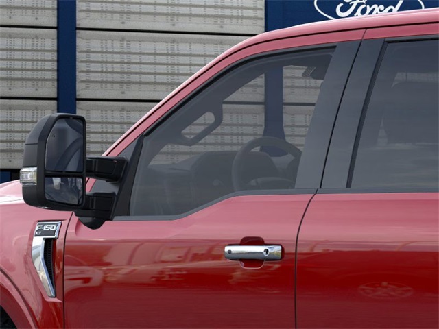2025 Ford F-150 XLT photo 3