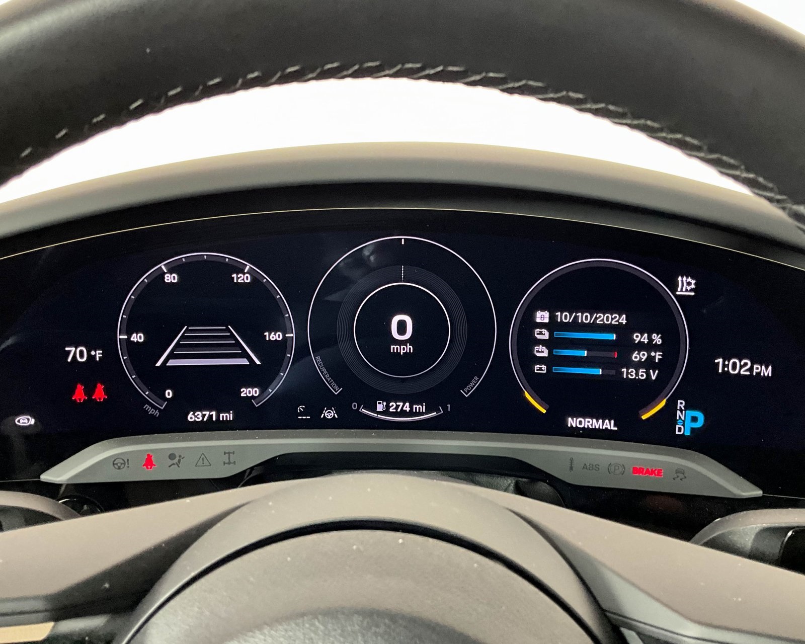 2024 Porsche Taycan photo 16