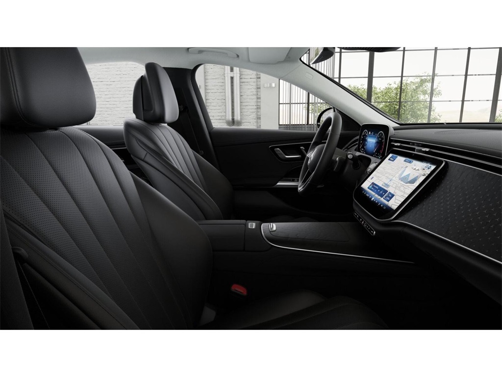 2026 Mercedes Benz E 350 4MATIC photo 4
