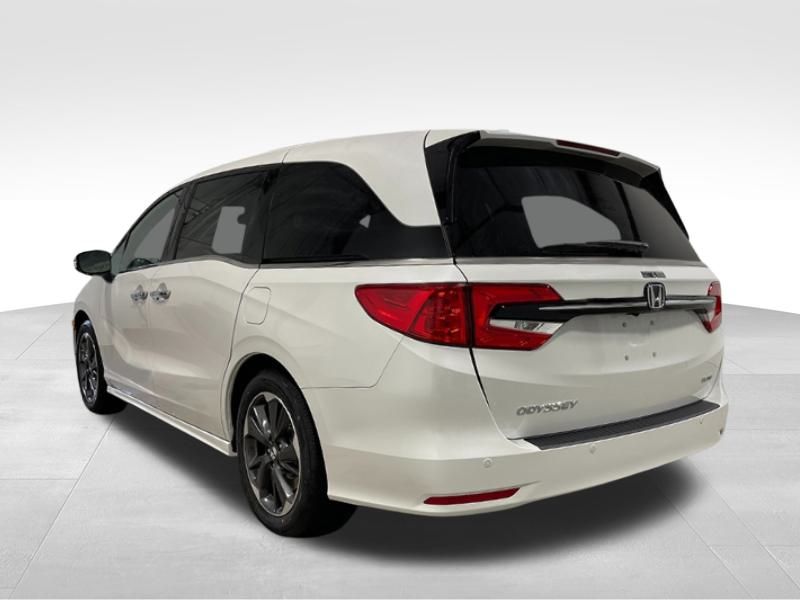 2024 Honda Odyssey Elite photo 3