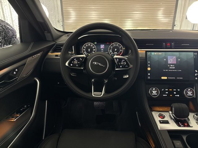 2026 Jaguar F-PACE P250 R-Dynamic S photo 20