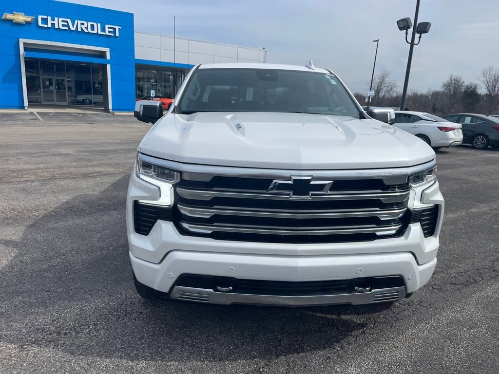 2024 Chevrolet Silverado 1500 High Country photo 8