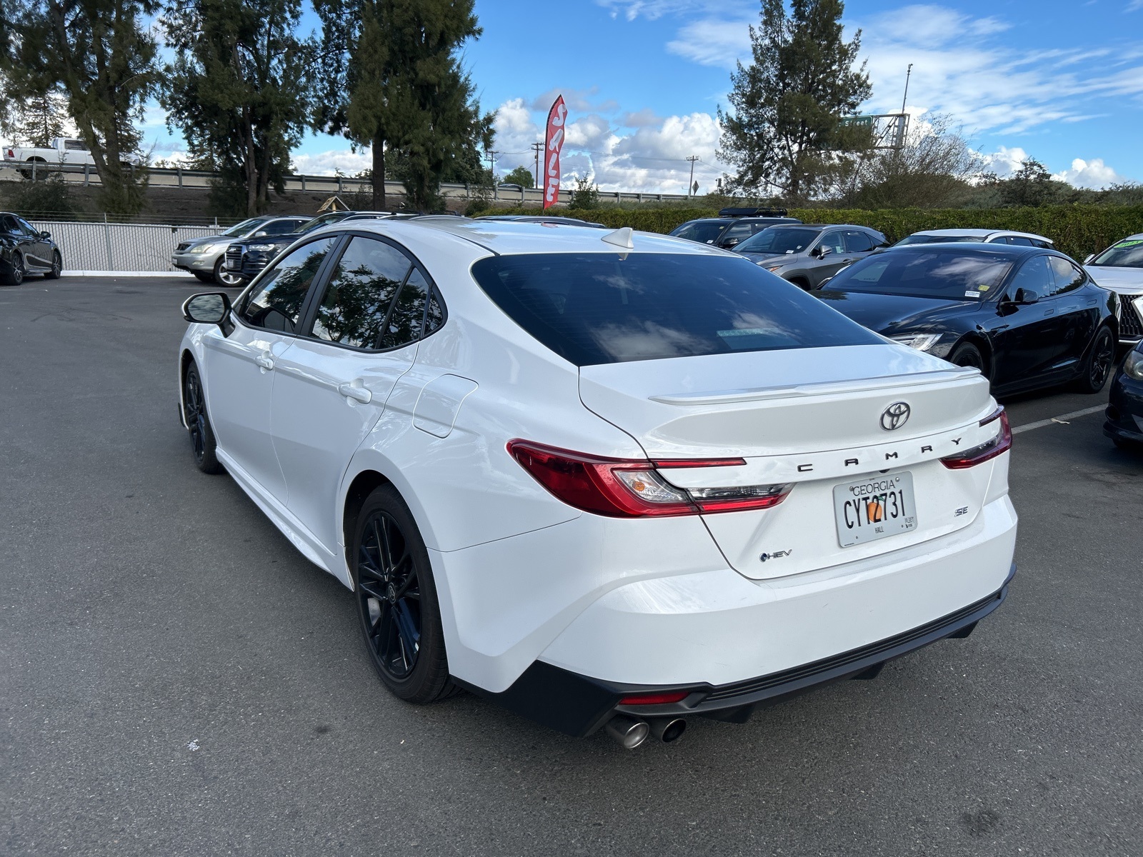 2025 Toyota Camry SE photo 4