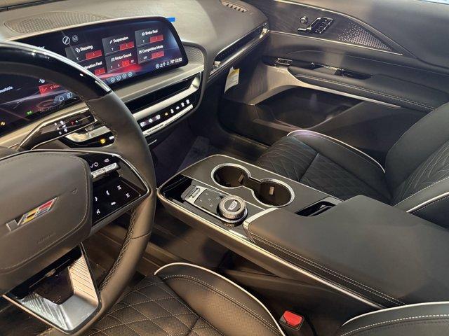 2026 Cadillac Lyriq photo 34