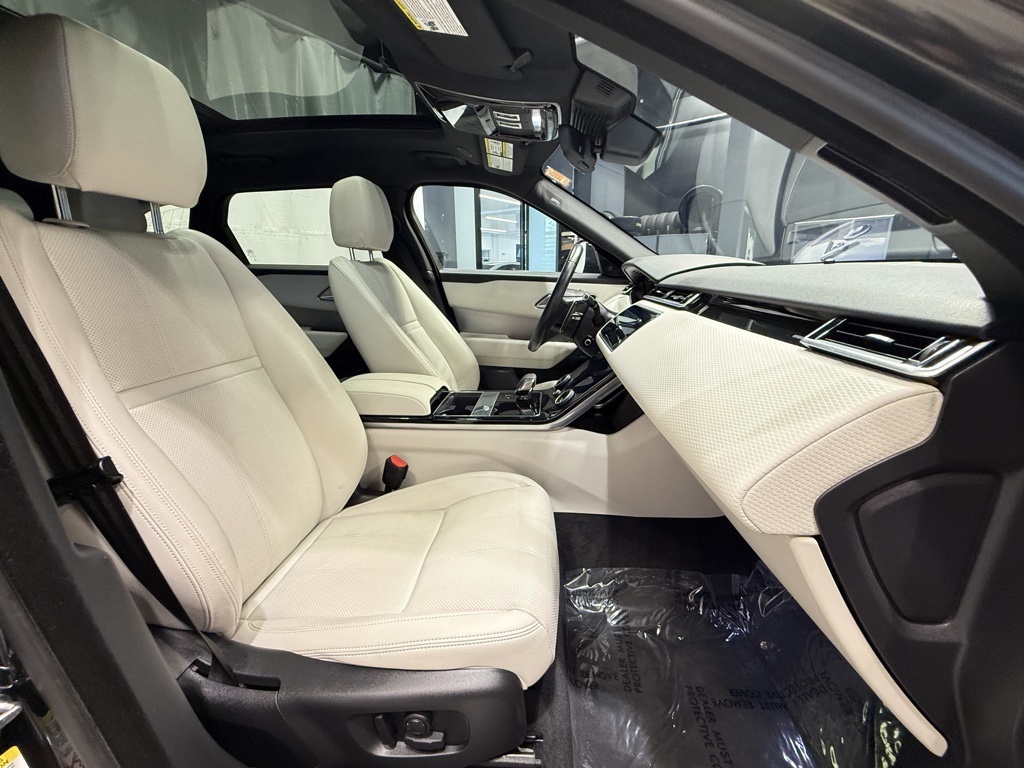 2023 Land Rover Range Rover Velar R-Dynamic S photo 26