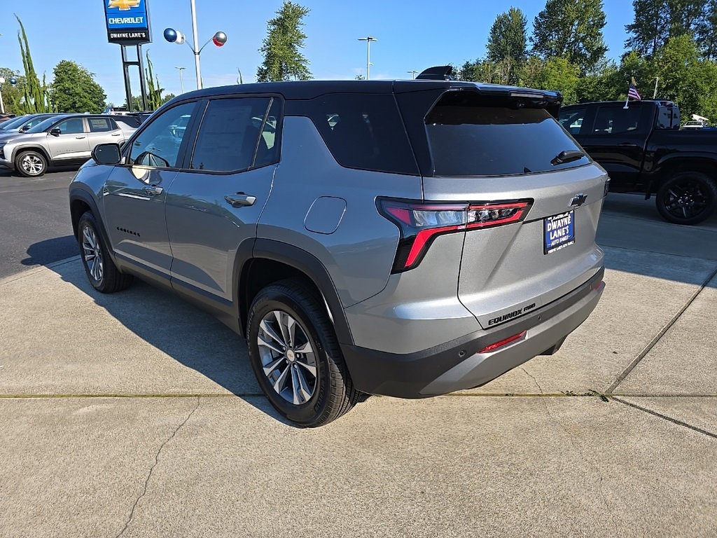 2026 Chevrolet Equinox LT photo 2