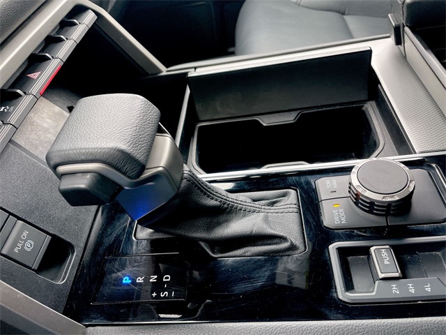 2025 Toyota Sequoia photo 11