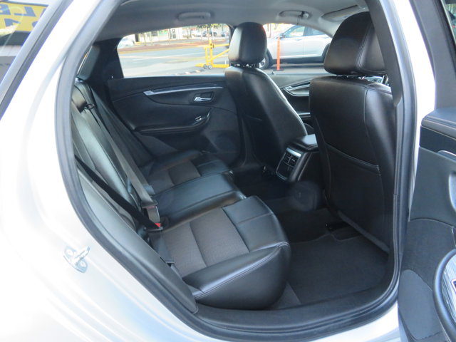 2018 Chevrolet Impala 1LT photo 11