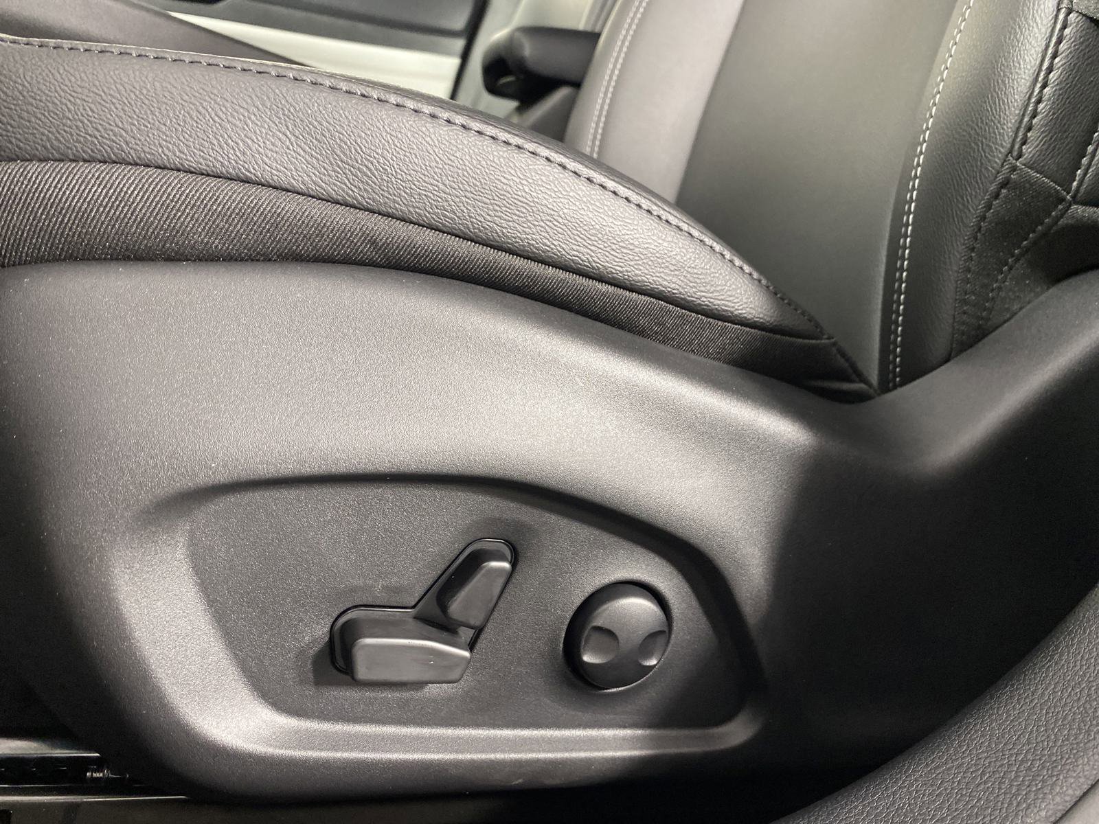 2025 Jeep Compass Limited photo 9