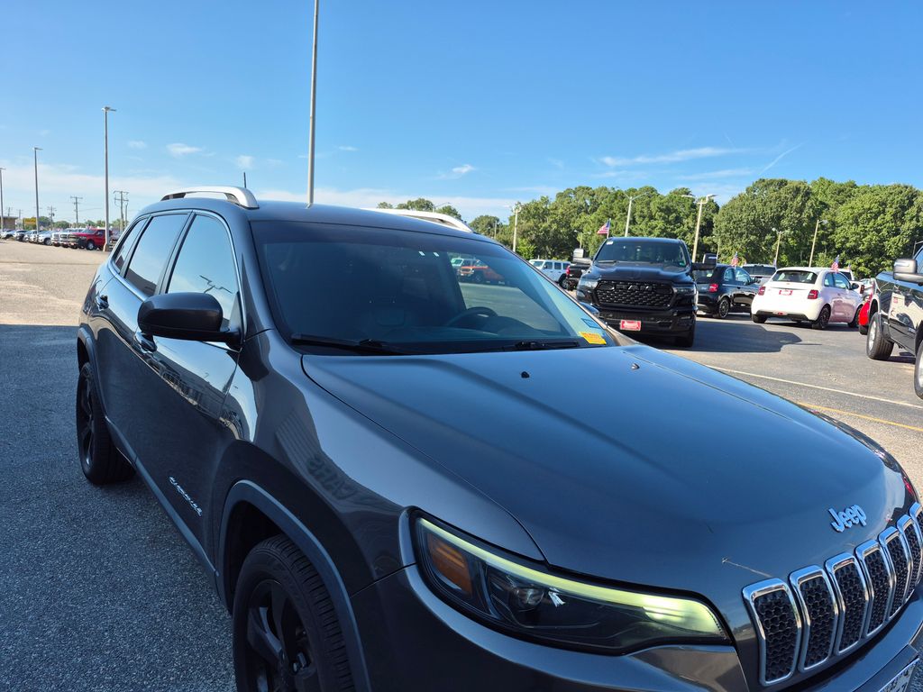 2020 Jeep Cherokee Latitude photo 4