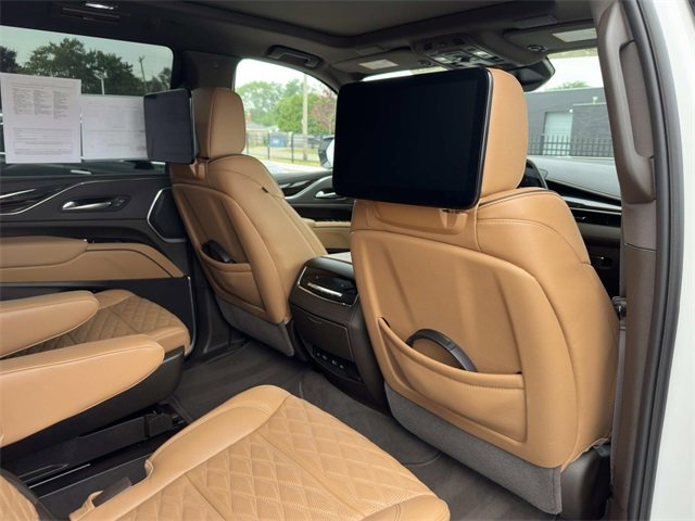 2023 Cadillac Escalade Sport photo 24