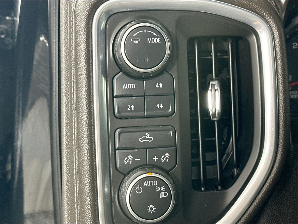 2020 Chevrolet Silverado 1500 LT photo 10