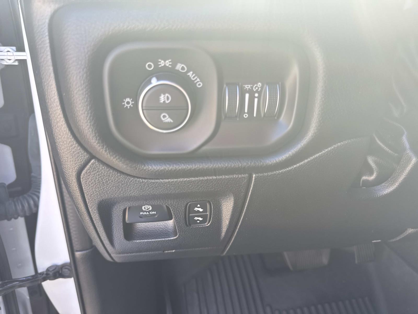 2022 Ram 1500 Laramie photo 19