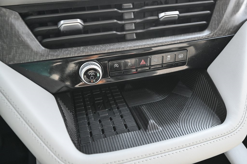 2025 Ford Explorer Platinum photo 34