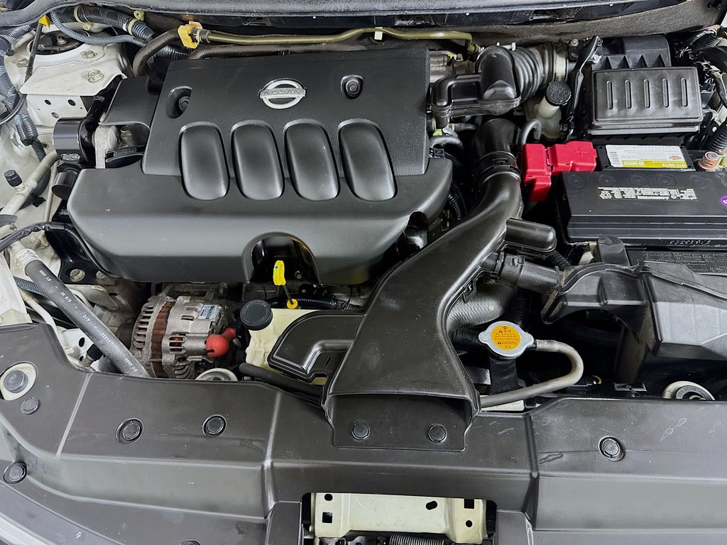 2011 Nissan Versa 1.8 S photo 29