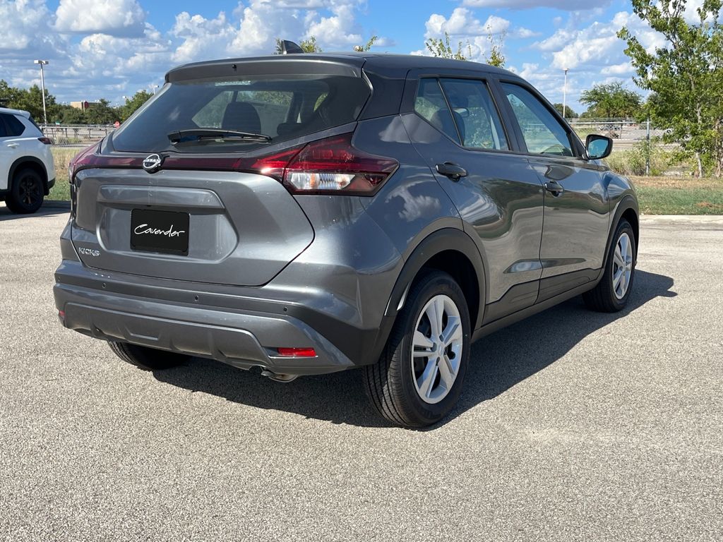 2025 Nissan Kicks Play S photo 15