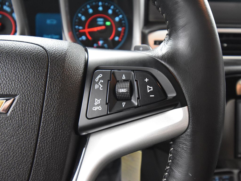 2013 Chevrolet Camaro 2LT photo 24