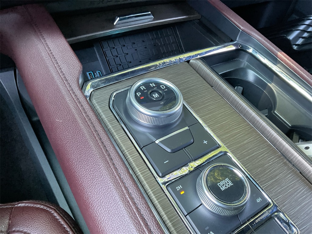 2023 Ford Expedition Limited photo 33