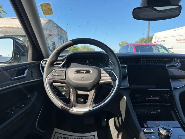 2023 Jeep Cherokee 4xe photo 18