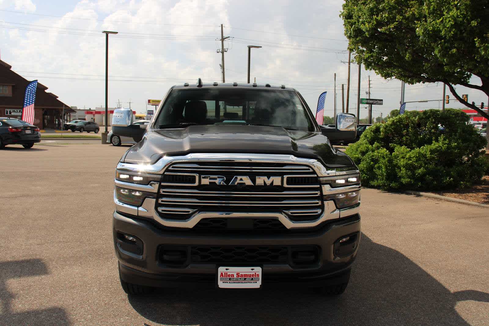 2025 Ram 2500 Laramie photo 4