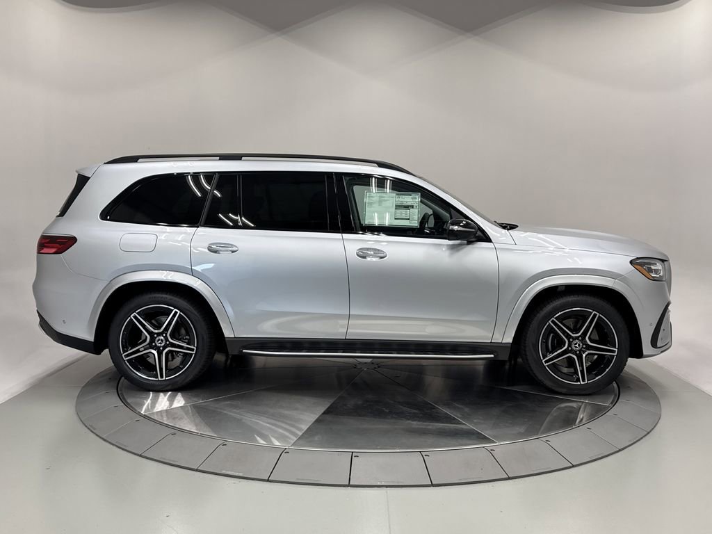 2026 Mercedes Benz GLS 450 4MATIC photo 7