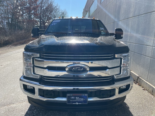 2019 Ford F-250 photo 2