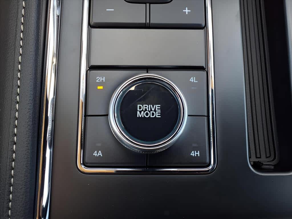 2024 Ford Expedition MAX XLT photo 12