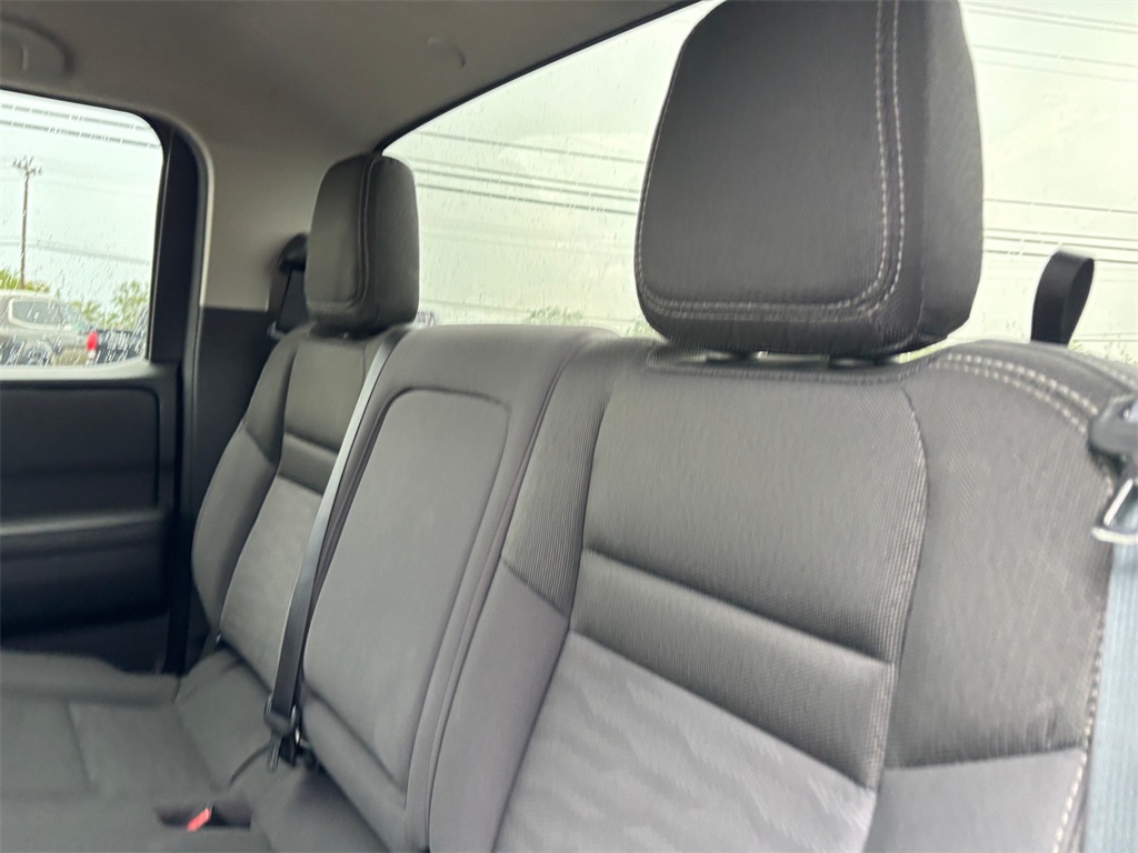 2023 Nissan Frontier SV photo 28