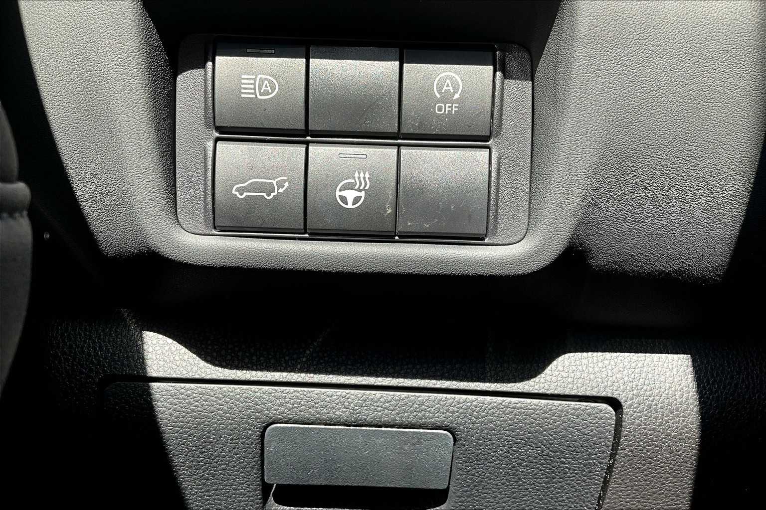 2024 Toyota Highlander Limited photo 35