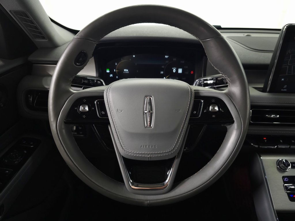 2020 Lincoln Aviator Reserve photo 17