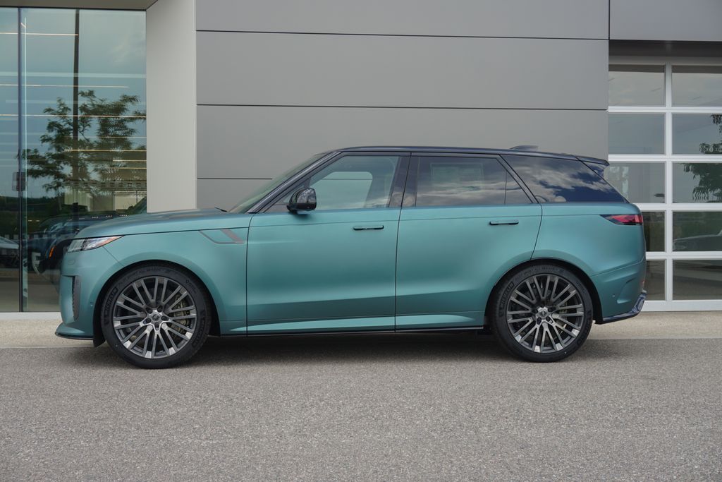 2025 Land Rover Range Rover Sport photo 8