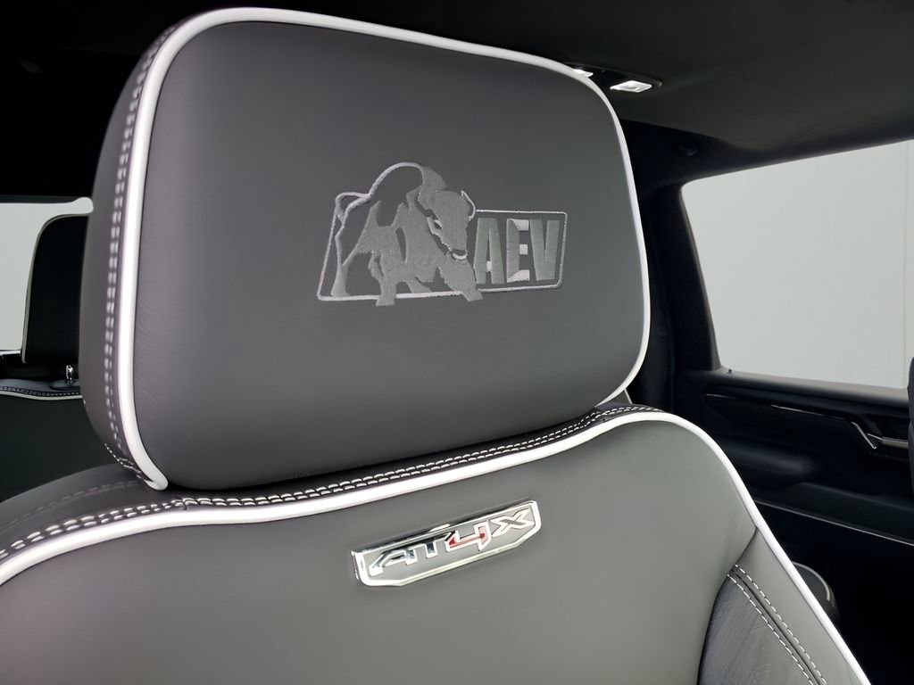 2025 Gmc Sierra 2500 HD AT4X photo 14