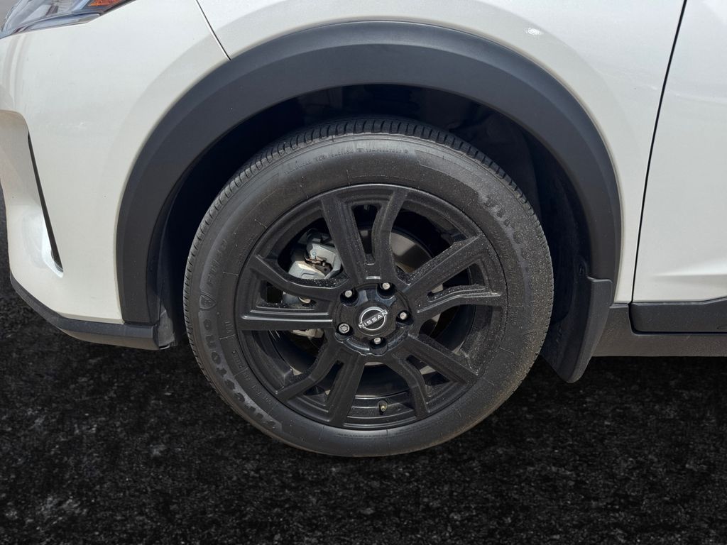 2024 Nissan Kicks SV photo 23