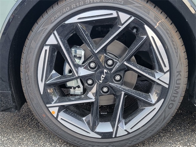 2025 Kia K4 GT-Line photo 11