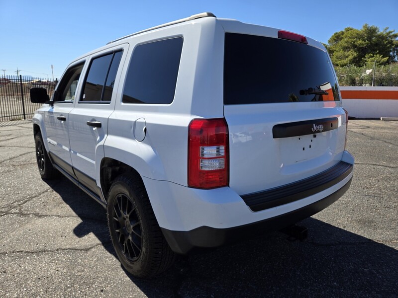 2017 Jeep Patriot Sport photo 3