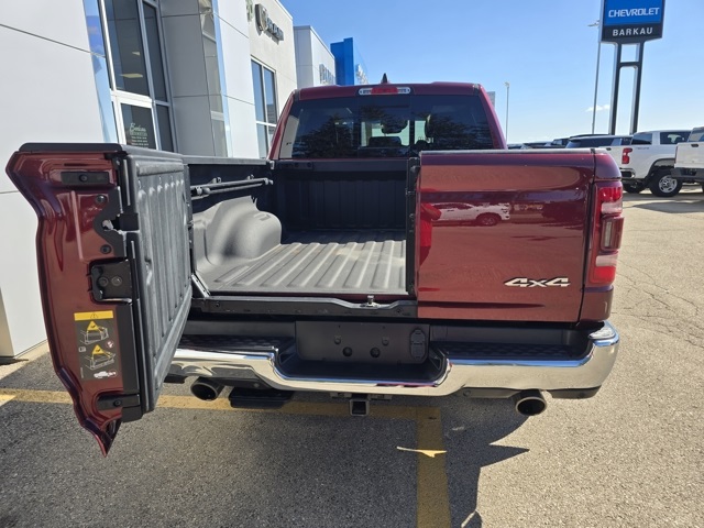 2022 Ram 1500 Laramie photo 4