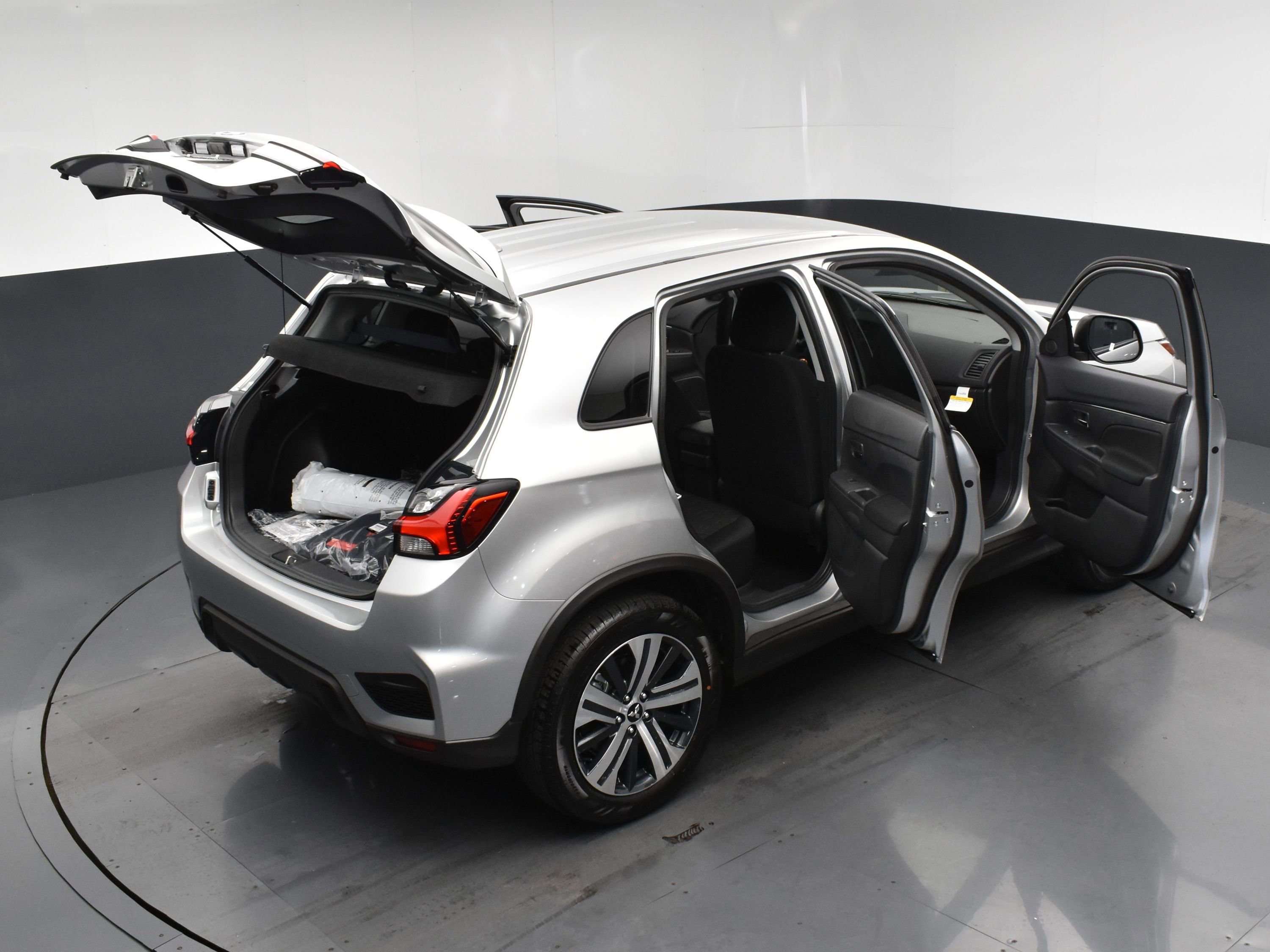 2025 Mitsubishi Outlander Sport SE photo 22