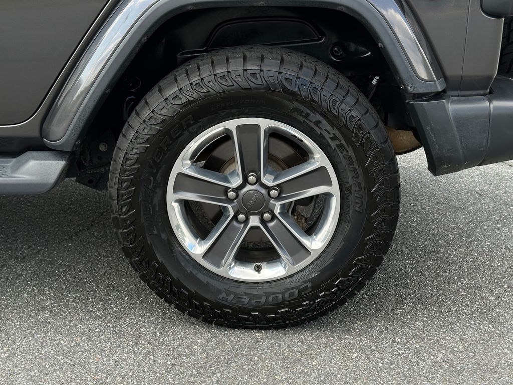 2020 Jeep Wrangler Unlimited Sahara photo 32