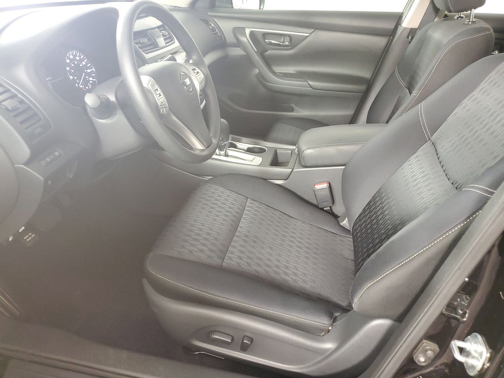 2017 Nissan Altima 2.5 S photo 11