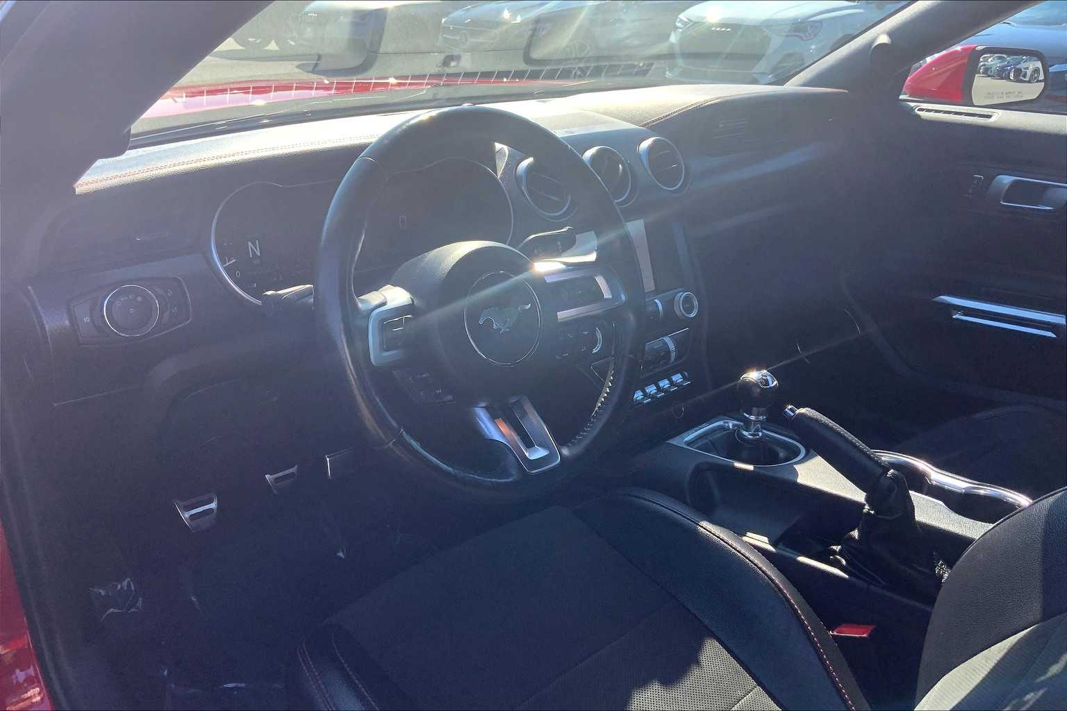 2020 Ford Mustang GT Premium photo 15