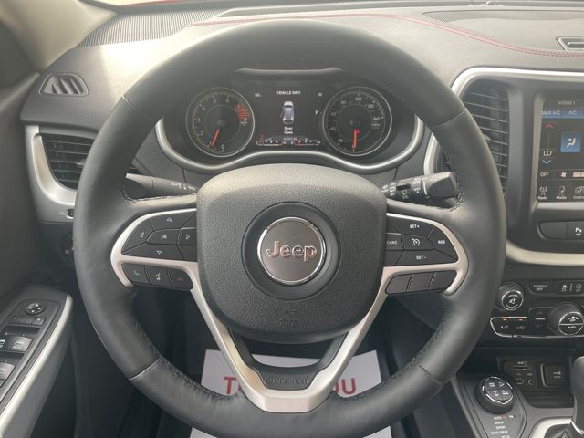 2018 Jeep Cherokee Trailhawk photo 12