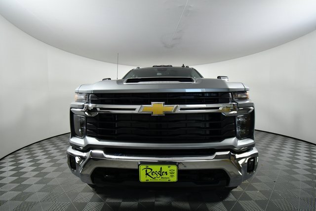 2026 Chevrolet Silverado 2500HD LT photo 6