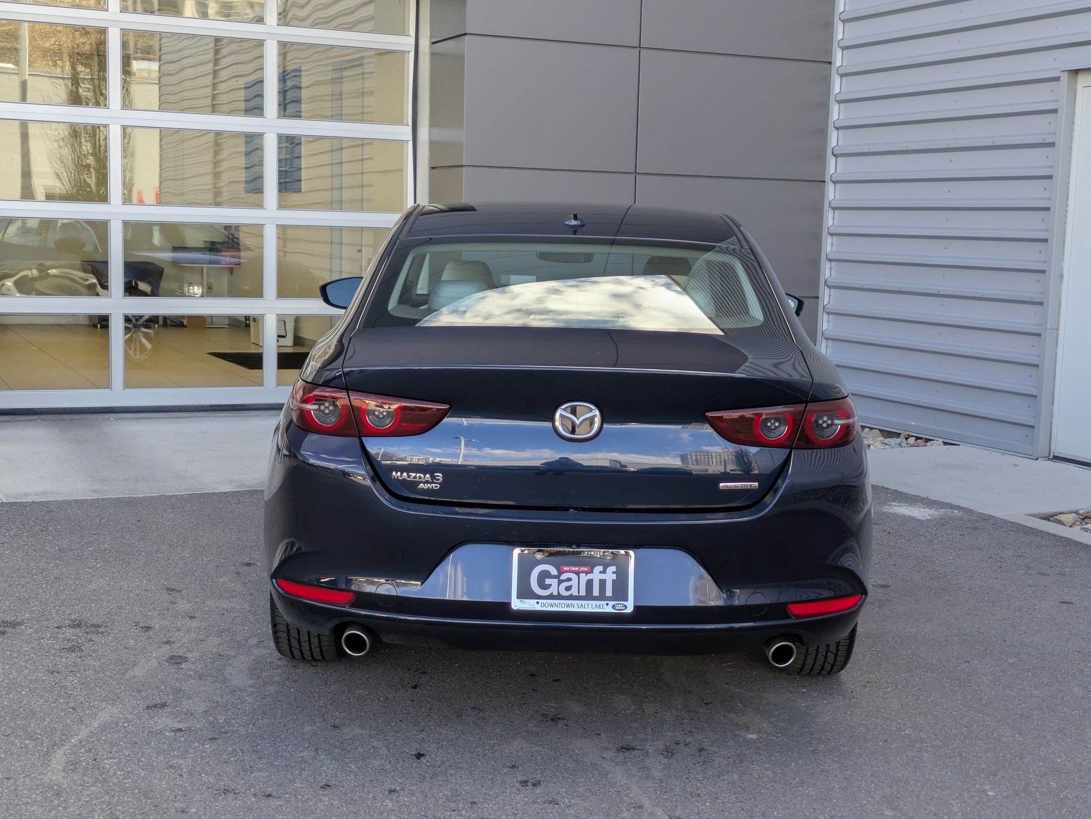 2020 Mazda Mazda3 Premium photo 4