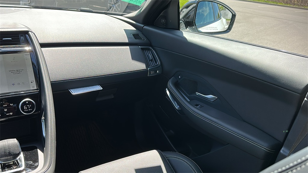 2024 Jaguar E-PACE R-Dynamic SE photo 26