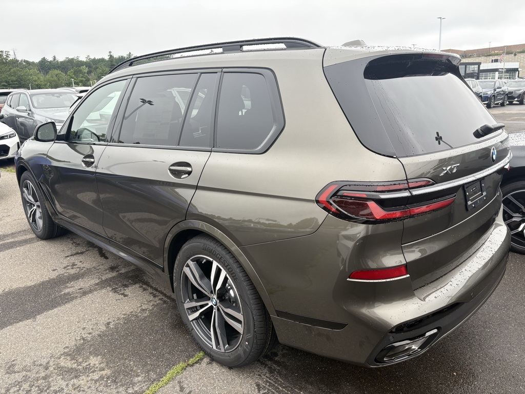 2026 Bmw X7 xDrive40i photo 3