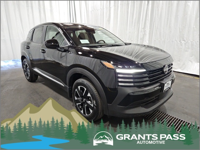 2025 Nissan Kicks SV AWD's photo