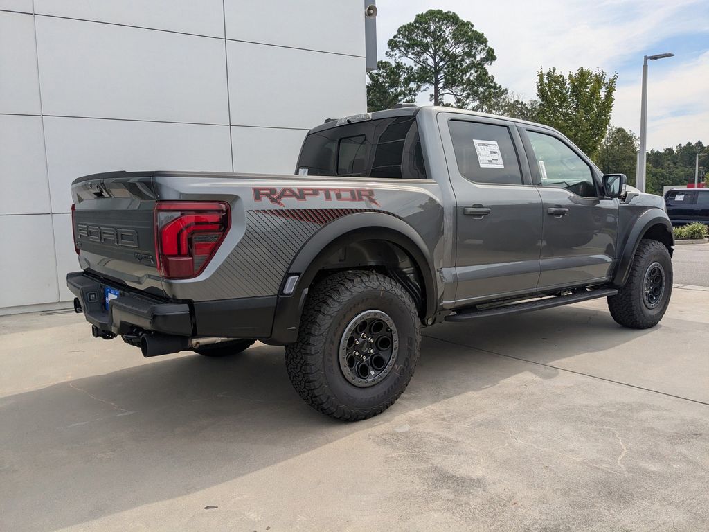 2025 Ford F-150 Raptor photo 3