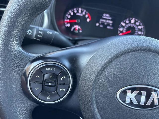 2021 Kia Soul LX photo 11