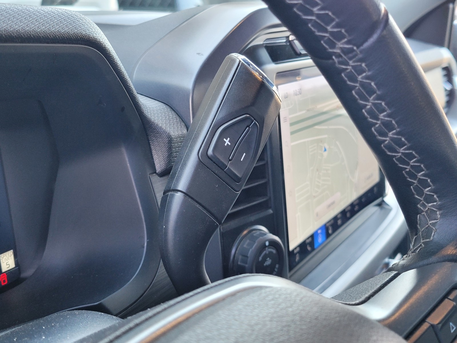 2024 Ford F-150 XLT photo 18
