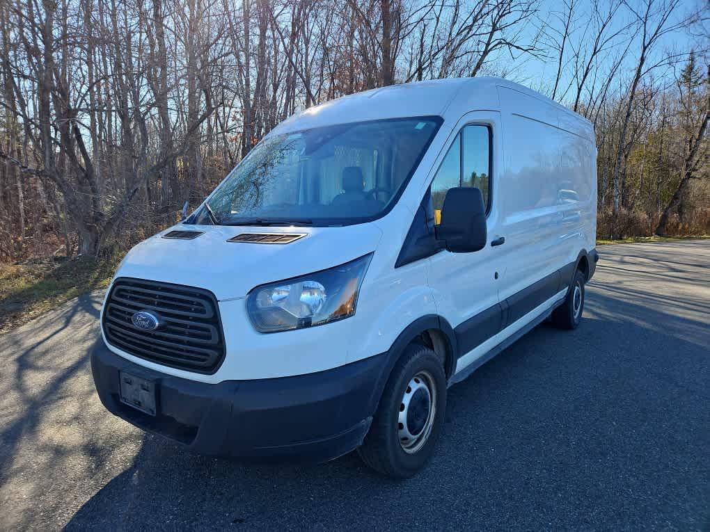 2019 Ford Transit Base's photo